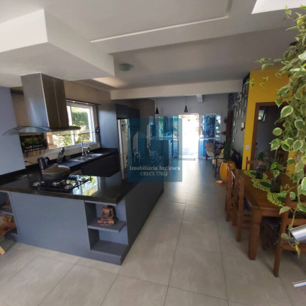 Imagem Casa com 3 Quartos à Venda, 200 m² em São João Do Rio Vermelho - Florianópolis Imagem Casa com 3 Quartos à Venda, 200 m² em São João Do Rio Vermelho - Florianópolis
