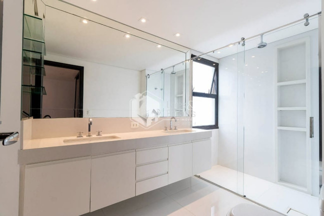 Apartamento com 2 Quartos à Venda, 171 m² em Moema - São Paulo