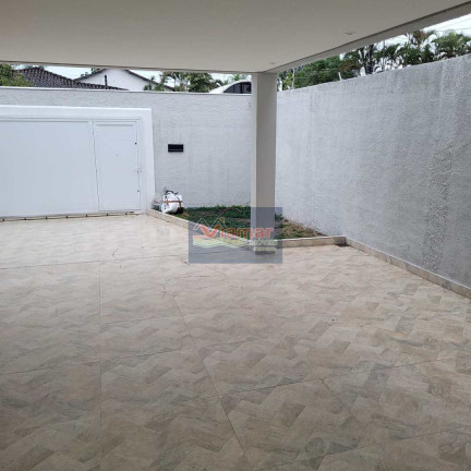 Imagem Casa com 4 Quartos à Venda, 247 m² em Jardim Virgínia - Guarujá Imagem Casa com 4 Quartos à Venda, 247 m² em Jardim Virgínia - Guarujá