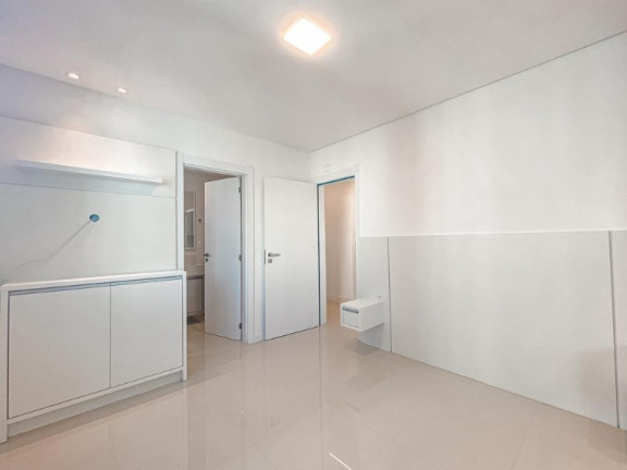 Imagem Apartamento com 3 Quartos à Venda, 126 m² em Centro - Balneário Camboriú Imagem Apartamento com 3 Quartos à Venda, 126 m² em Centro - Balneário Camboriú
