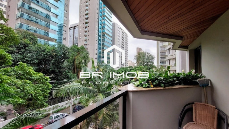 Imagem Imóvel com 4 Quartos à Venda, 246 m² em Itaim Bibi - São Paulo Imagem Imóvel com 4 Quartos à Venda, 246 m² em Itaim Bibi - São Paulo