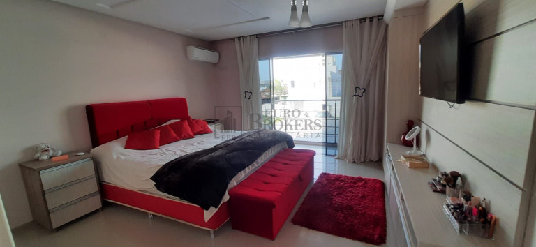 Imagem Sobrado com 2 Quartos à Venda, 133 m² em Santa Regina - Camboriú