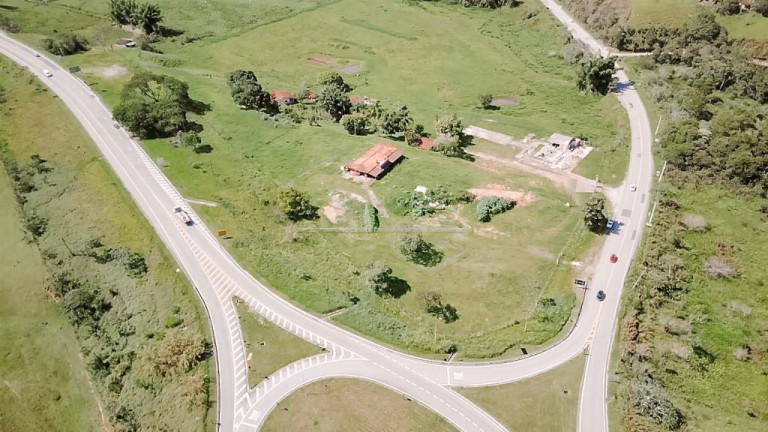 Imagem Terreno à Venda, 300 m² em Pindamonhangaba Imagem Terreno à Venda, 300 m² em Pindamonhangaba