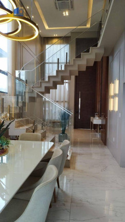 Imagem Sobrado com 4 Quartos à Venda, 311 m² em Jardim Imperial - Cuiabá Imagem Sobrado com 4 Quartos à Venda, 311 m² em Jardim Imperial - Cuiabá