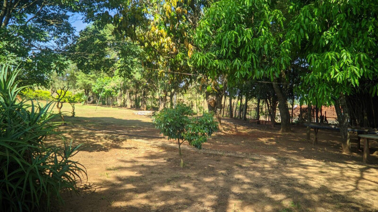 Imagem Chácara com 2 Quartos à Venda, 1.400 m² em Centro - Capela Do Alto Imagem Chácara com 2 Quartos à Venda, 1.400 m² em Centro - Capela Do Alto
