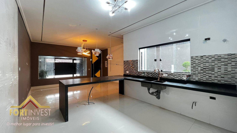 Imagem Imóvel com 3 Quartos à Venda, 115 m² em Vilamar - Praia Grande Imagem Imóvel com 3 Quartos à Venda, 115 m² em Vilamar - Praia Grande