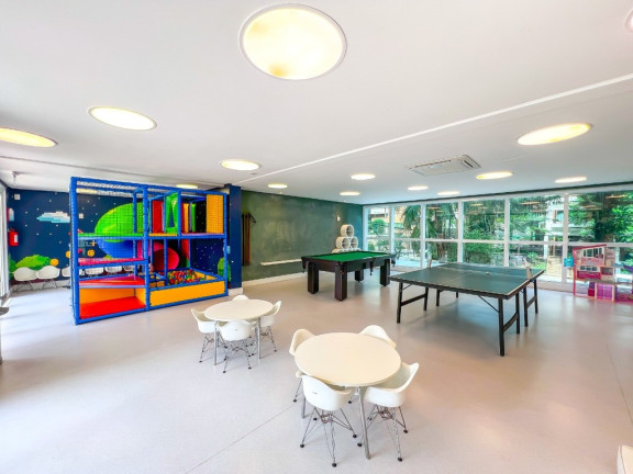 Imagem Apartamento com 4 Quartos à Venda, 304 m² em Petrópolis - Porto Alegre Imagem Apartamento com 4 Quartos à Venda, 304 m² em Petrópolis - Porto Alegre