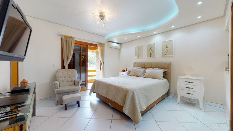 Imagem Casa com 3 Quartos à Venda, 300 m² em Parque Dos Maias - Porto Alegre Imagem Casa com 3 Quartos à Venda, 300 m² em Parque Dos Maias - Porto Alegre