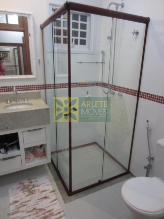 Imagem Casa com 3 Quartos à Venda, 149 m² em Centro - Porto Belo