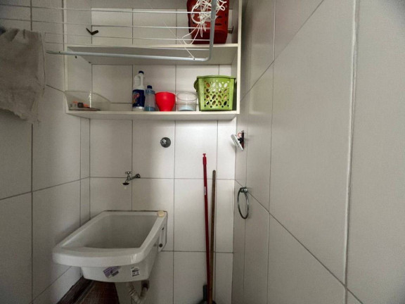 Imagem Kitnet com 1 Quarto à Venda, 32 m² em Aviacao - Praia Grande Imagem Kitnet com 1 Quarto à Venda, 32 m² em Aviacao - Praia Grande