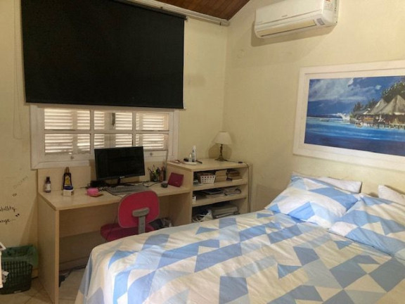 Imagem Casa com 6 Quartos à Venda, 285 m² em Piratininga - Niterói Imagem Casa com 6 Quartos à Venda, 285 m² em Piratininga - Niterói