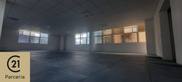 Imóvel Comercial à Venda,  em Cerqueira César - São Paulo