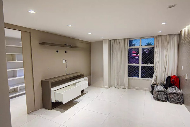 Imagem Apartamento com 4 Quartos à Venda, 180 m² em Taquara - Rio De Janeiro Imagem Apartamento com 4 Quartos à Venda, 180 m² em Taquara - Rio De Janeiro