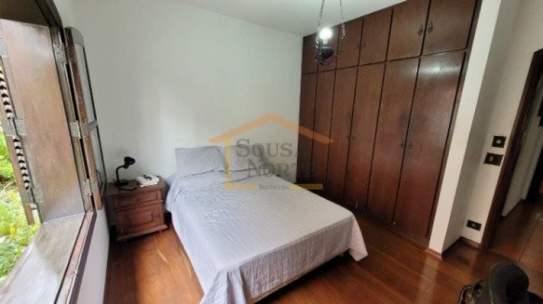 Imagem Casa com 3 Quartos à Venda, 495 m² em Vila Rosália - Guarulhos Imagem Casa com 3 Quartos à Venda, 495 m² em Vila Rosália - Guarulhos