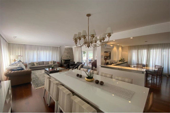 Imagem Casa com 4 Quartos à Venda, 485 m² em Vila De São Fernando - Cotia
