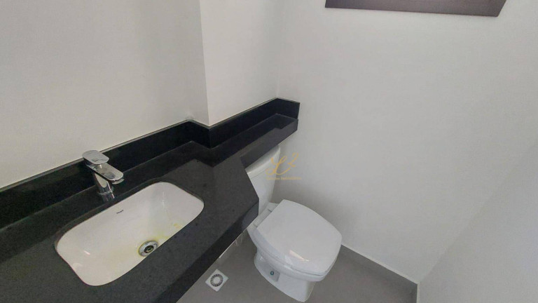 Imagem Casa com 3 Quartos à Venda, 191 m² em Santa Cândida - Curitiba Imagem Casa com 3 Quartos à Venda, 191 m² em Santa Cândida - Curitiba