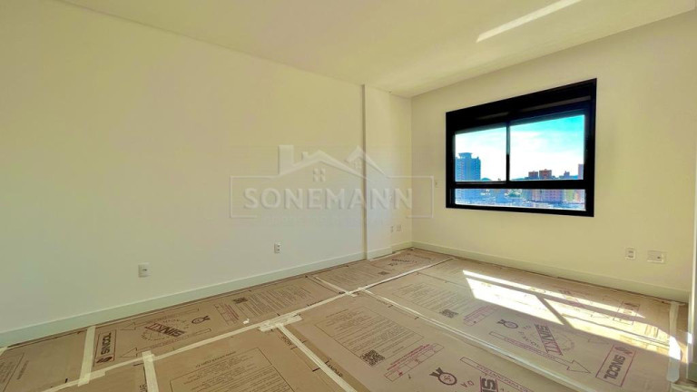 Imagem Apartamento com 3 Quartos à Venda, 123 m² em Canto - Florianópolis Imagem Apartamento com 3 Quartos à Venda, 123 m² em Canto - Florianópolis