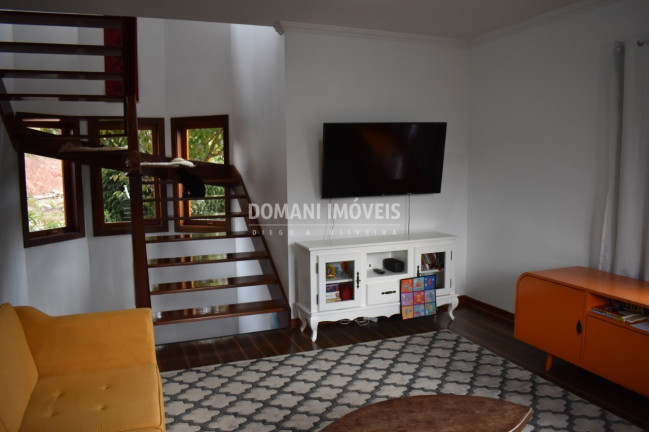 Imagem Casa com 4 Quartos à Venda, 212 m² em Região Do Vale Encantado - Campos Do Jordão Imagem Casa com 4 Quartos à Venda, 212 m² em Região Do Vale Encantado - Campos Do Jordão
