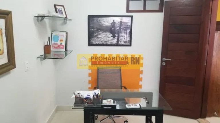 Imagem Casa com 4 Quartos à Venda,  em Candelária - Natal