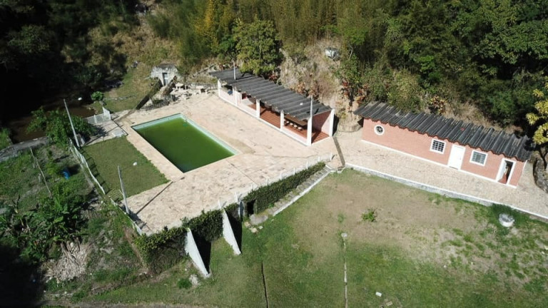 Imagem Imóvel com 4 Quartos à Venda, em Itapetinga - Atibaia Imagem Imóvel com 4 Quartos à Venda, em Itapetinga - Atibaia