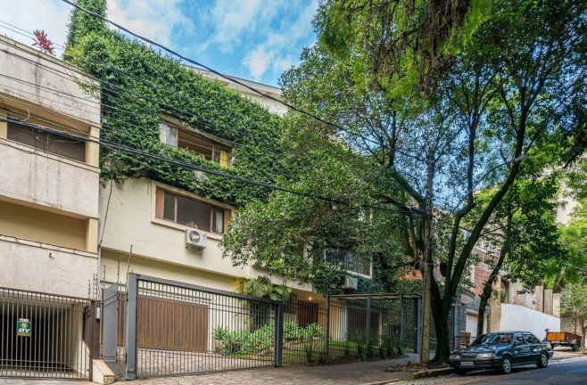 Imagem Imóvel com 3 Quartos à Venda, 556 m² em Rio Branco - Porto Alegre Imagem Imóvel com 3 Quartos à Venda, 556 m² em Rio Branco - Porto Alegre