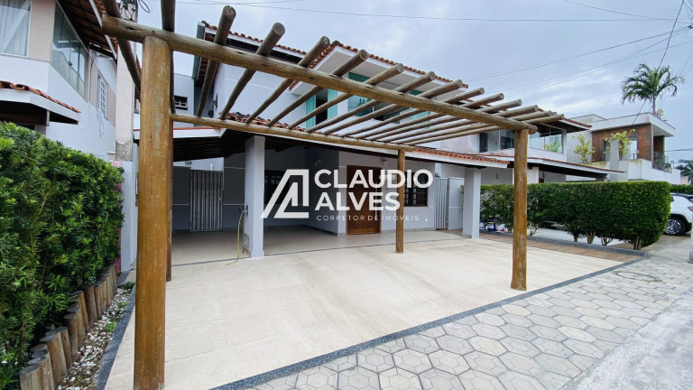 Imagem Casa de Condomínio com 4 Quartos à Venda, 250 m² em Santa Mônica Ii - Feira De Santana