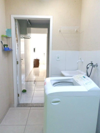 Imagem Casa com 3 Quartos à Venda, 63 m² em Jardim Meudon - Teresópolis Imagem Casa com 3 Quartos à Venda, 63 m² em Jardim Meudon - Teresópolis