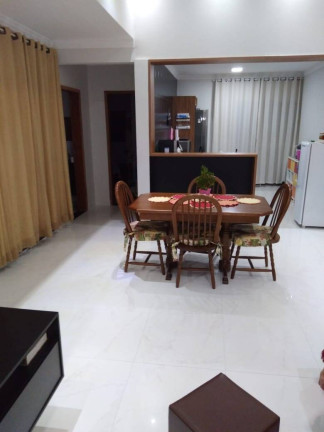 Imagem Casa de Condomínio com 2 Quartos à Venda, 144 m² em Horto Florestal - Sorocaba