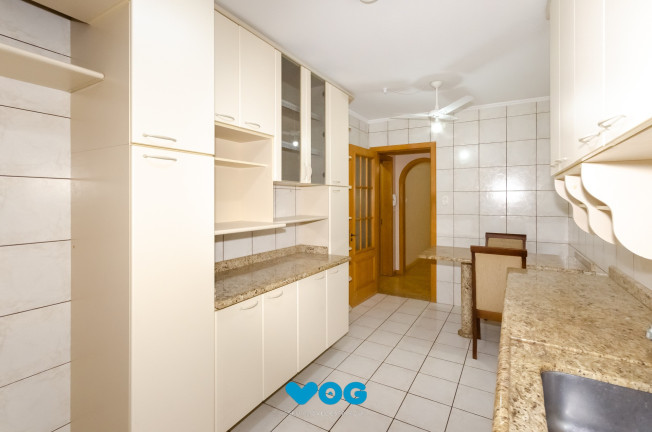 Imagem Imóvel com 3 Quartos à Venda, 126 m² em Petrópolis - Porto Alegre