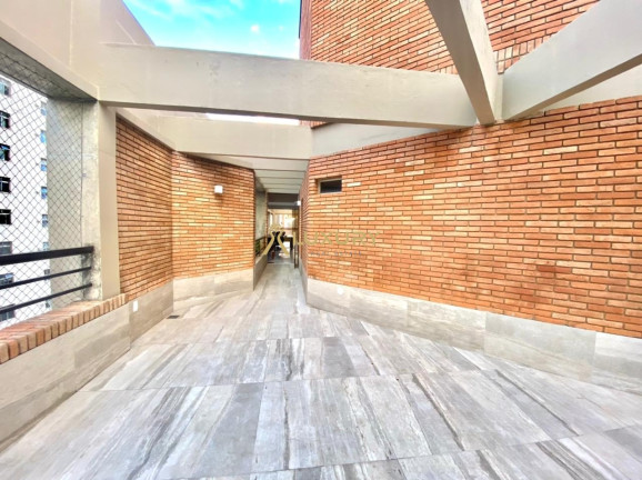 Imagem Imóvel com 3 Quartos à Venda, 460 m² em Centro - Belo Horizonte Imagem Imóvel com 3 Quartos à Venda, 460 m² em Centro - Belo Horizonte