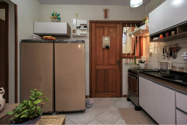 Imagem Casa com 2 Quartos à Venda, 41 m² em Hípica - Porto Alegre Imagem Casa com 2 Quartos à Venda, 41 m² em Hípica - Porto Alegre
