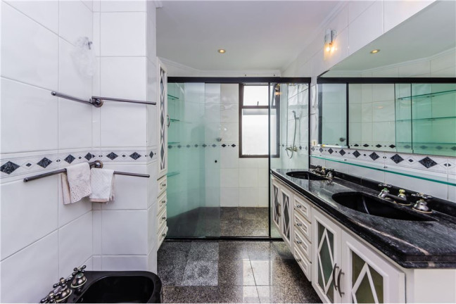 Imagem Imóvel com 4 Quartos à Venda,  em Vila Mariana - São Paulo