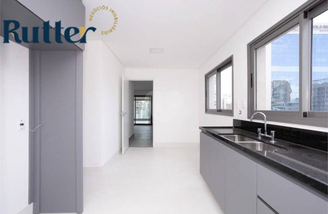 Imagem Apartamento com 4 Quartos para Alugar, 246 m² em São Paulo