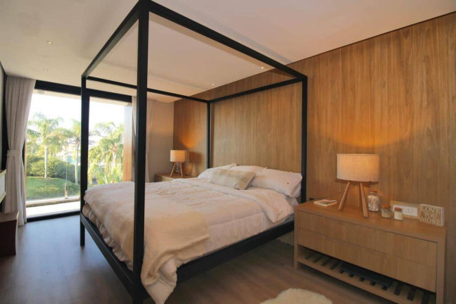 Imagem Casa com 5 Quartos à Venda, em Xangri-lá Imagem Casa com 5 Quartos à Venda, em Xangri-lá