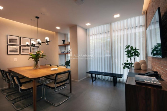 Imagem Apartamento com 3 Quartos à Venda, 164 m² em Lagoa - Rio De Janeiro Imagem Apartamento com 3 Quartos à Venda, 164 m² em Lagoa - Rio De Janeiro