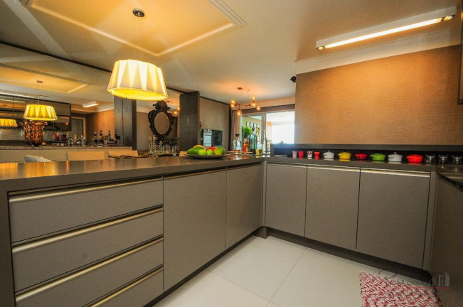 Imagem Apartamento com 3 Quartos à Venda, 280 m² em Agronômica - Florianópolis Imagem Apartamento com 3 Quartos à Venda, 280 m² em Agronômica - Florianópolis