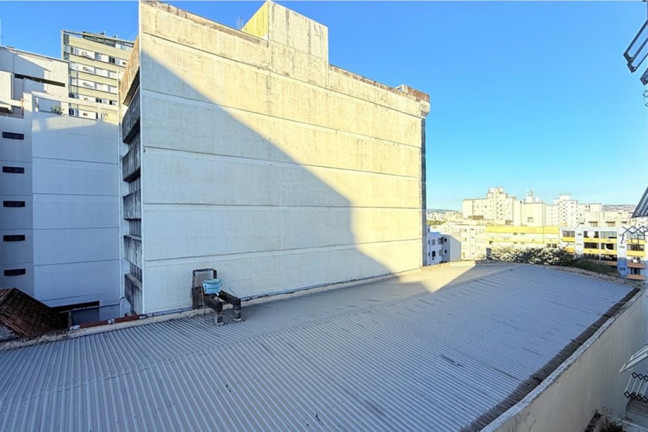 Imagem Apartamento com 1 Quarto à Venda, 30 m² em Centro Histórico - Porto Alegre Imagem Apartamento com 1 Quarto à Venda, 30 m² em Centro Histórico - Porto Alegre