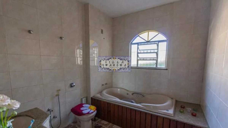 Imagem Imóvel com 3 Quartos à Venda, 189 m² em Curicica - Rio De Janeiro Imagem Imóvel com 3 Quartos à Venda, 189 m² em Curicica - Rio De Janeiro