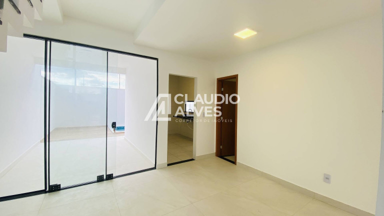 Imagem Casa com 3 Quartos à Venda, 110 m² em Registro - Feira De Santana Imagem Casa com 3 Quartos à Venda, 110 m² em Registro - Feira De Santana