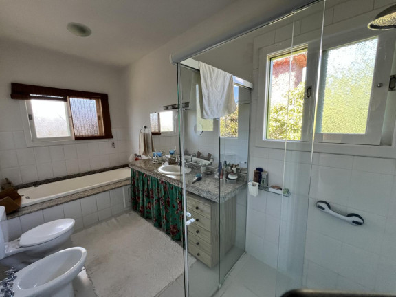 Imagem Casa com 4 Quartos à Venda, 300 m² em São João Do Rio Vermelho - Florianópolis Imagem Casa com 4 Quartos à Venda, 300 m² em São João Do Rio Vermelho - Florianópolis