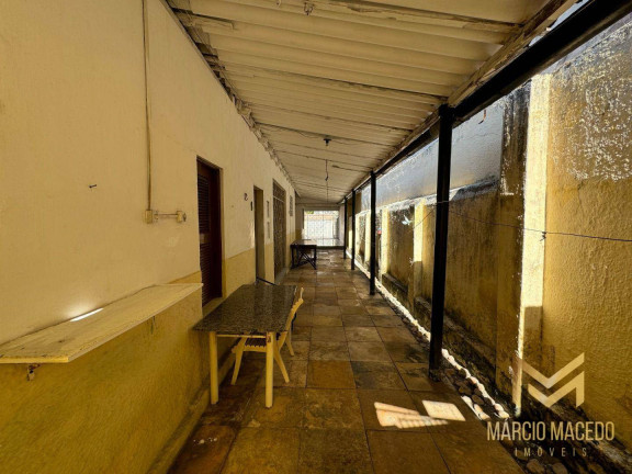 Imagem Casa com 10 Quartos à Venda, 220 m² em Meireles - Fortaleza Imagem Casa com 10 Quartos à Venda, 220 m² em Meireles - Fortaleza