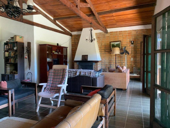 Imagem Chácara com 3 Quartos à Venda, em Cachoeira - Cotia Imagem Chácara com 3 Quartos à Venda, em Cachoeira - Cotia