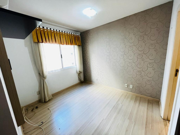 Imagem Imóvel com 3 Quartos à Venda, em Vila Ipiranga - Porto Alegre Imagem Imóvel com 3 Quartos à Venda, em Vila Ipiranga - Porto Alegre