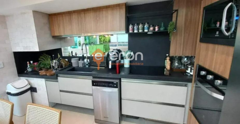 Imagem Apartamento com 3 Quartos à Venda, 266 m²