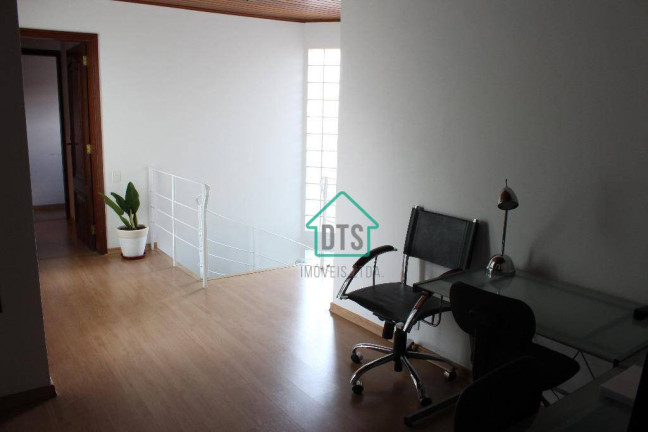 Imagem Casa com 3 Quartos à Venda, 426 m² em Vila Ré - São Paulo