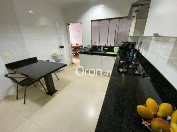 Imagem Sobrado com 3 Quartos à Venda, 201 m² em Jardim América - Goiânia Imagem Sobrado com 3 Quartos à Venda, 201 m² em Jardim América - Goiânia