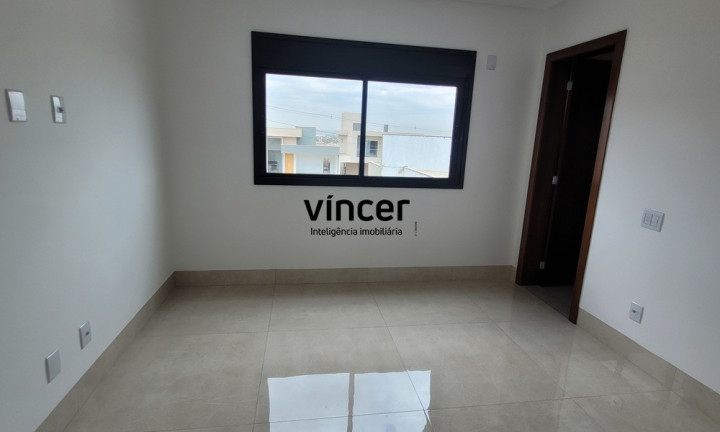 Imagem Casa com 4 Quartos à Venda, 235 m² em Jardins Bolonha - Senador Canedo Imagem Casa com 4 Quartos à Venda, 235 m² em Jardins Bolonha - Senador Canedo