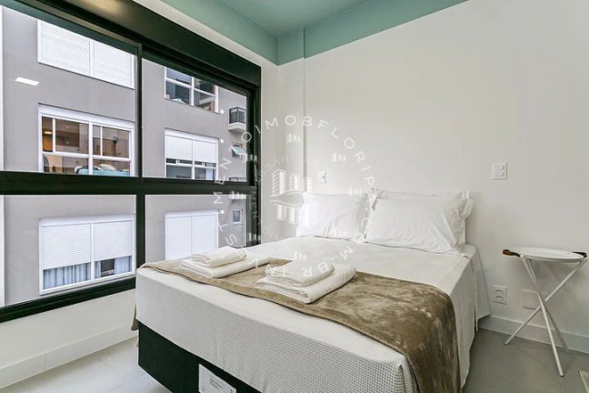 Imóvel com 1 Quarto à Venda, 30 m² em Pantanal - Florianópolis