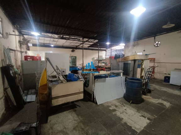 Imagem Galpão para Alugar, 100 m² em Santa Rosa - Niterói