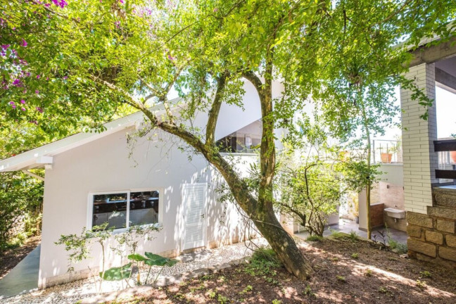 Imagem Imóvel com 3 Quartos à Venda, 137 m² em Cacupé - Florianópolis Imagem Imóvel com 3 Quartos à Venda, 137 m² em Cacupé - Florianópolis